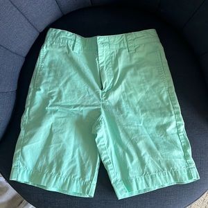 Excellent condition worn once vineyard vines boy shorts